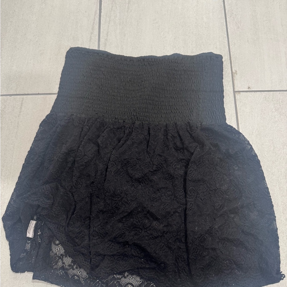 Black Lace Strapless Top